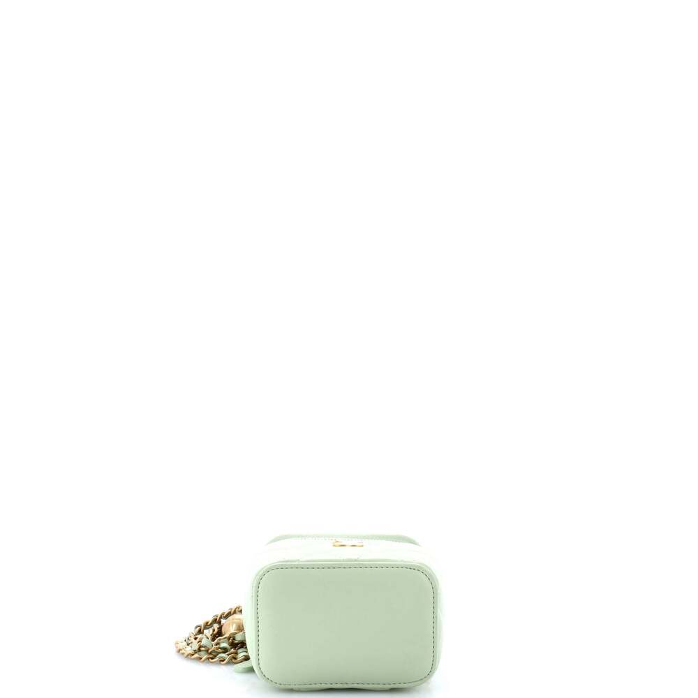 Chanel Pearl Crush Vanity Case With #219348C39B - Picture 4 of 6